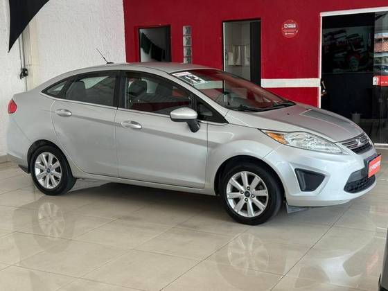FORD FIESTA 1.6 SE SEDAN 16V FLEX 4P MANUAL